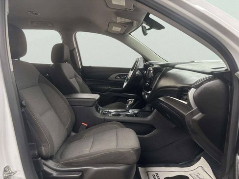 Used 2021 Chevrolet Traverse LS AWD/4WD image 22