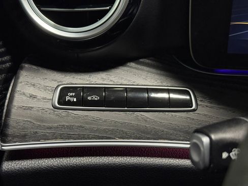 Used 2018 Mercedes-Benz E 63 AMG S image 35