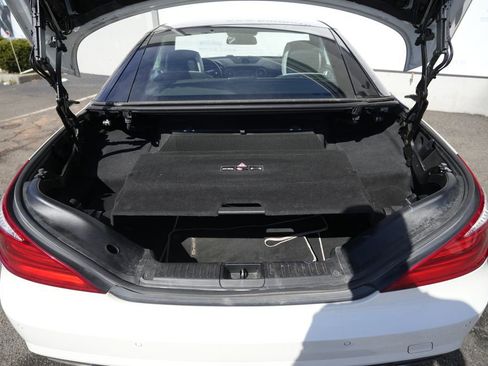 Used 2015 Mercedes-Benz SL 550 w/ White Arrow Edition image 19