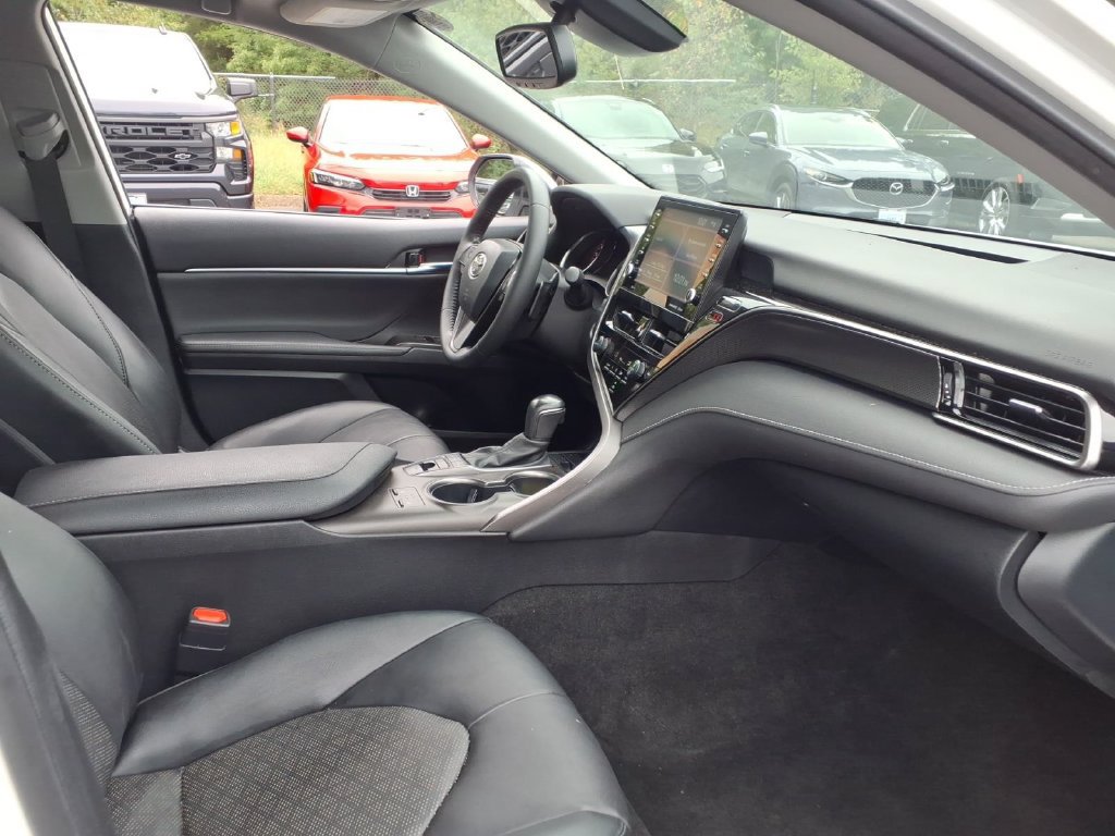 Used 2022 Toyota Camry XSE w/ Cold Weather Package AWD/4WD image 17