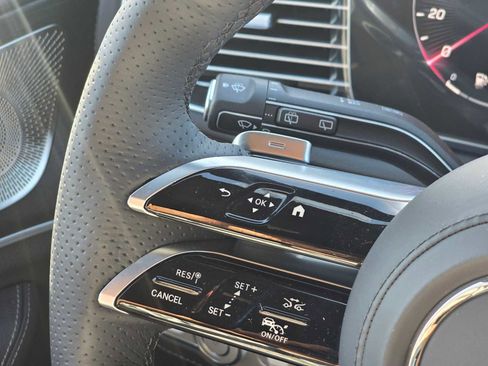 New 2025 Mercedes-Benz GLS 580 4MATIC image 24