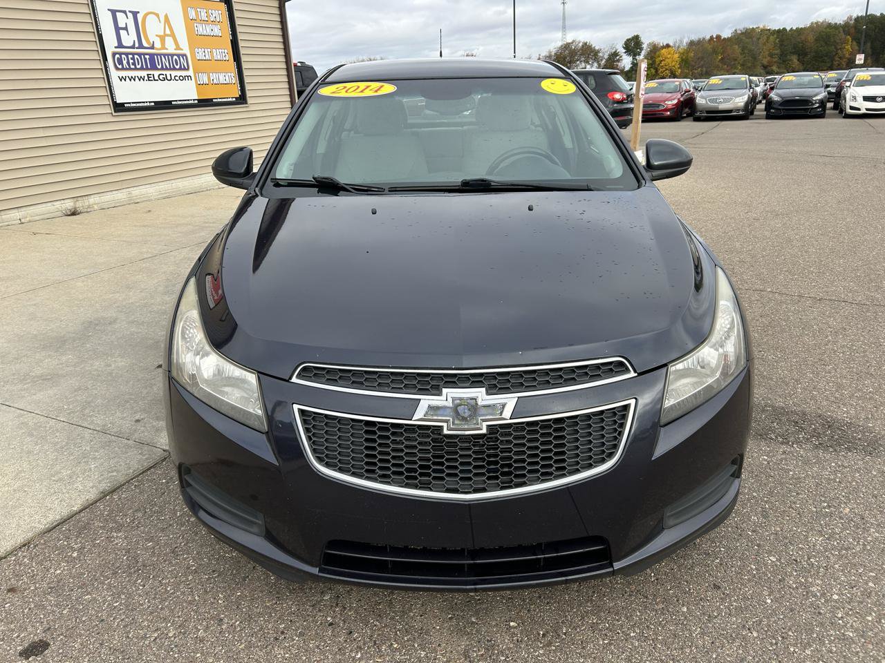 Used 2014 Chevrolet Cruze LT FWD image 2