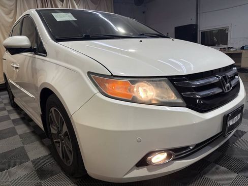 Used 2015 Honda Odyssey Touring Elite image 6