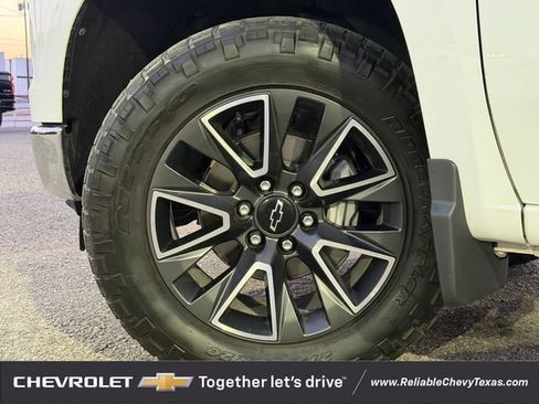 Used 2025 Chevrolet Silverado 1500 LT w/ Safety Package AWD/4WD image 10