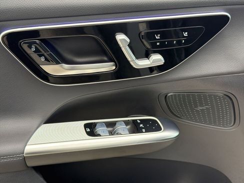 New 2026 Mercedes-Benz GLC 300 4MATIC image 21