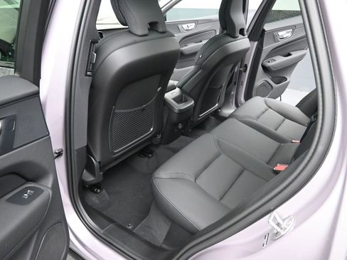 New 2026 Volvo XC60 B5 Core w/ Climate Package AWD/4WD image 28