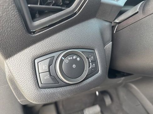 Used 2019 Ford Escape Titanium image 16