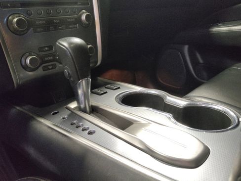 Used 2020 Nissan Pathfinder SL image 26