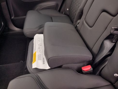 New 2026 Volvo XC90 B6 Plus w/ Protection Package Premier image 23