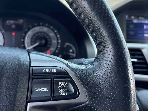 Used 2014 Honda Odyssey EX-L image 16