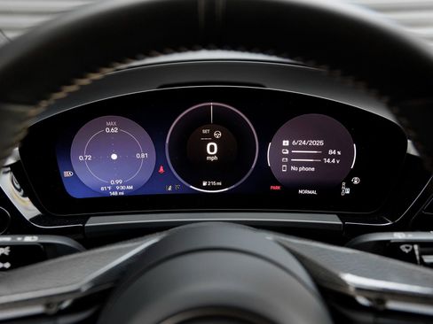 New 2024 Porsche Macan Turbo Electric image 22