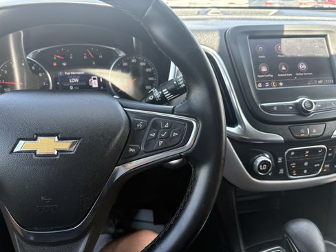 Used 2024 Chevrolet Equinox LT AWD/4WD image 19