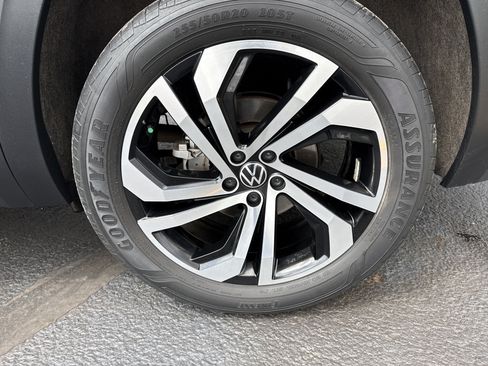 Used 2023 Volkswagen Atlas SEL AWD/4WD image 23