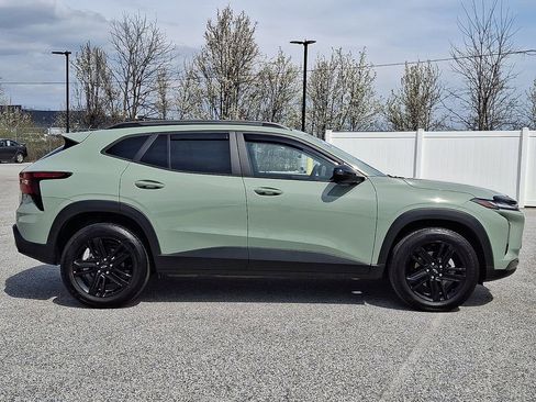 Used 2025 Chevrolet Trax ACTIV w/ Driver Confidence Package image 10