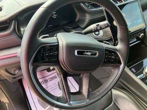 Certified 2022 Jeep Grand Cherokee L Overland AWD/4WD image 14