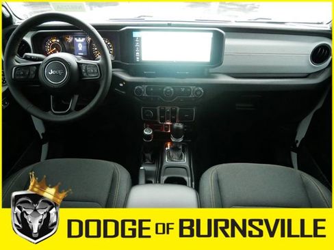 Used 2025 Jeep Wrangler Willys image 16