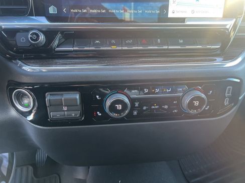 Used 2025 Chevrolet Silverado 1500 LT image 55