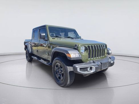 Used 2023 Jeep Gladiator Sport AWD/4WD image 7