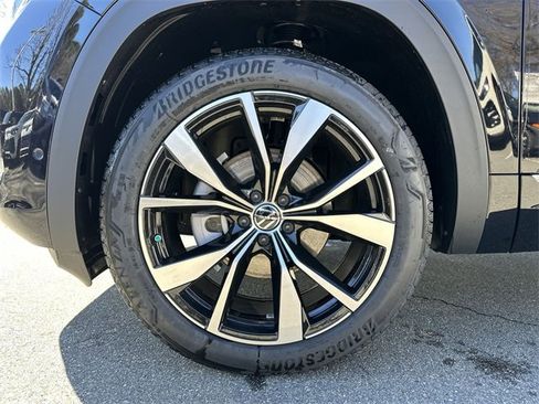 New 2026 Volkswagen Atlas SEL Premium R-Line image 11