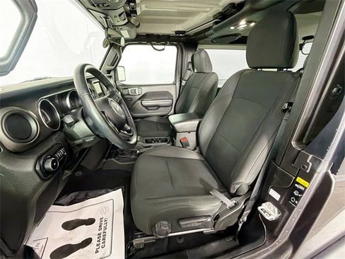 Used 2021 Jeep Wrangler Sport S image 19