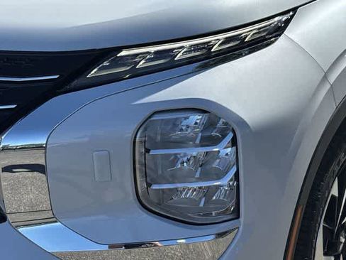 Used 2022 Mitsubishi Outlander ES AWD/4WD image 10