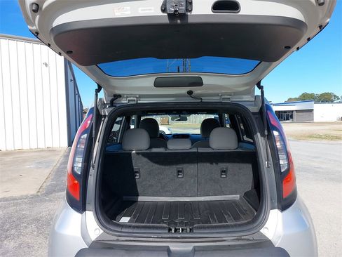 Used 2014 Kia Soul Base image 11