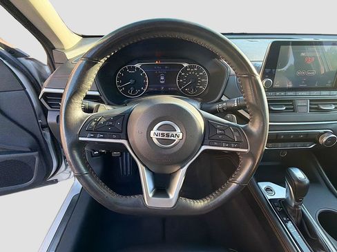 Used 2022 Nissan Altima 2.5 SR FWD image 36