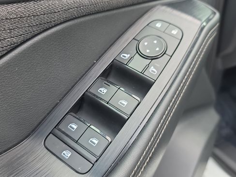Used 2021 Nissan Rogue S AWD/4WD image 22