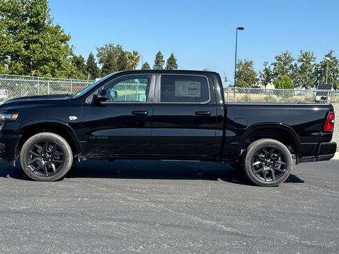 New 2026 RAM 1500 Laramie AWD/4WD image 6