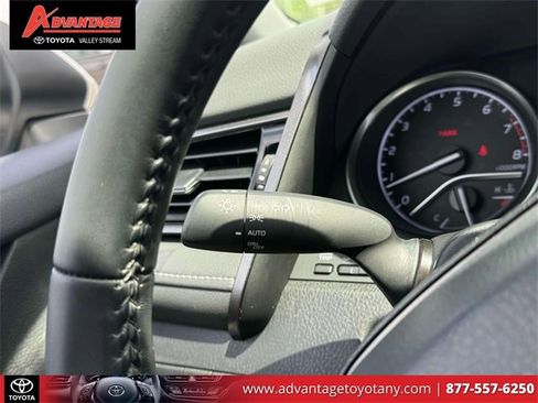 Used 2023 Toyota Camry SE image 25