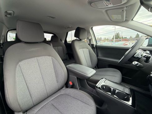 Certified 2025 Hyundai Ioniq 5 SE image 18