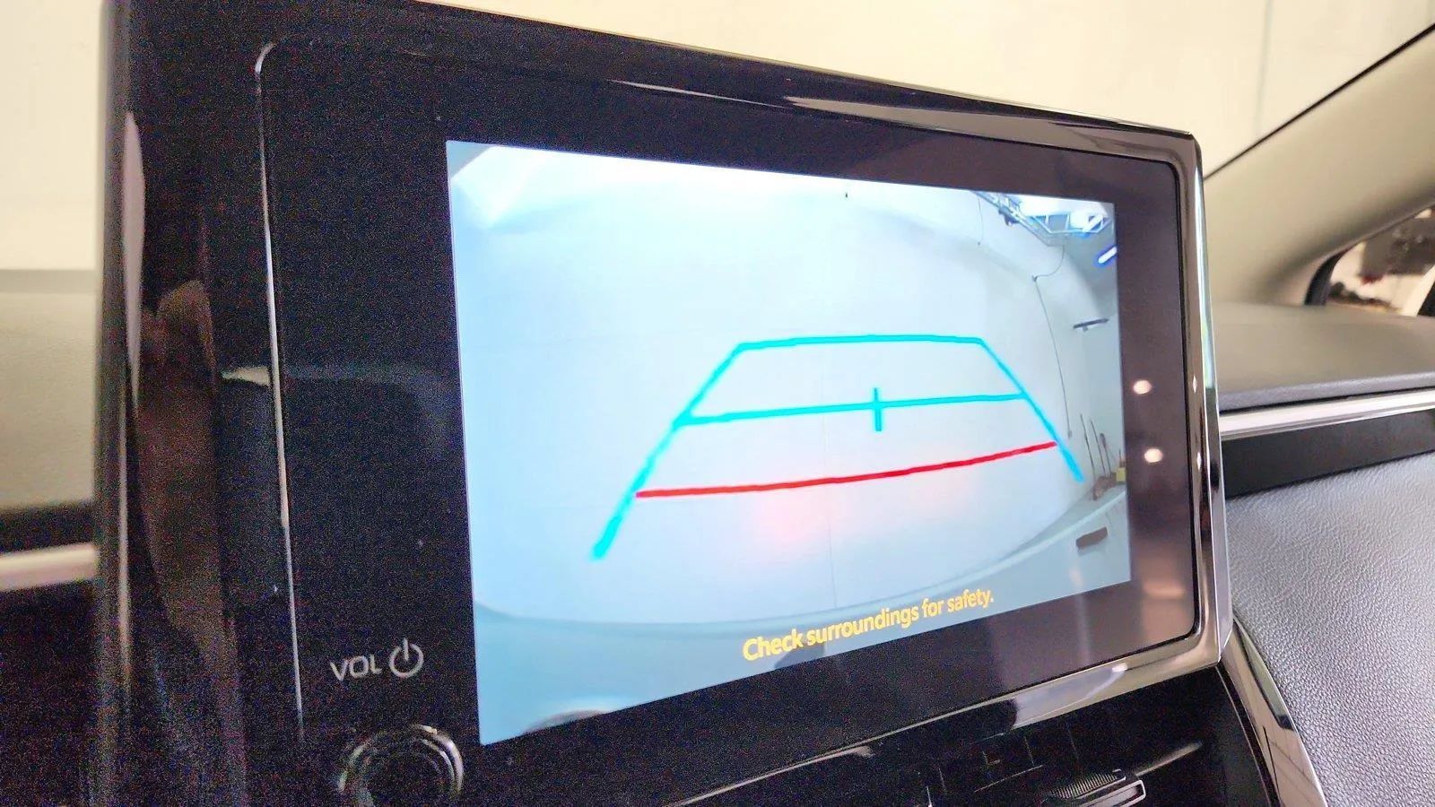 Used 2025 Toyota Corolla LE FWD image 21