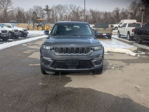 Used 2022 Jeep Grand Cherokee Limited image 8