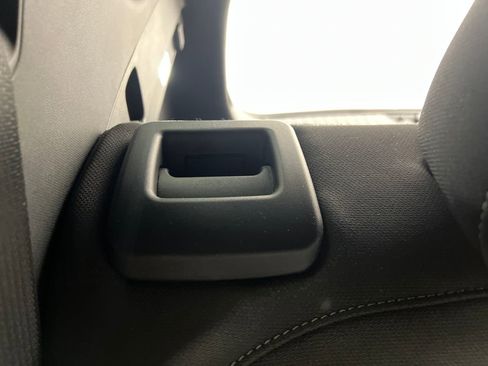 Used 2026 Chevrolet Equinox LT FWD image 18