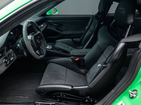 Used 2018 Porsche 911 GT2 RS image 21