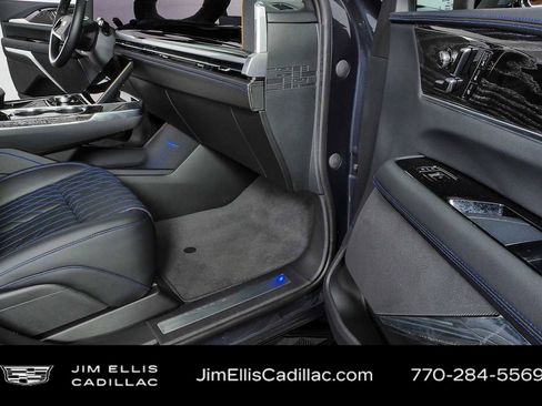 Certified 2025 Cadillac Escalade IQ Sport 1 AWD/4WD image 25