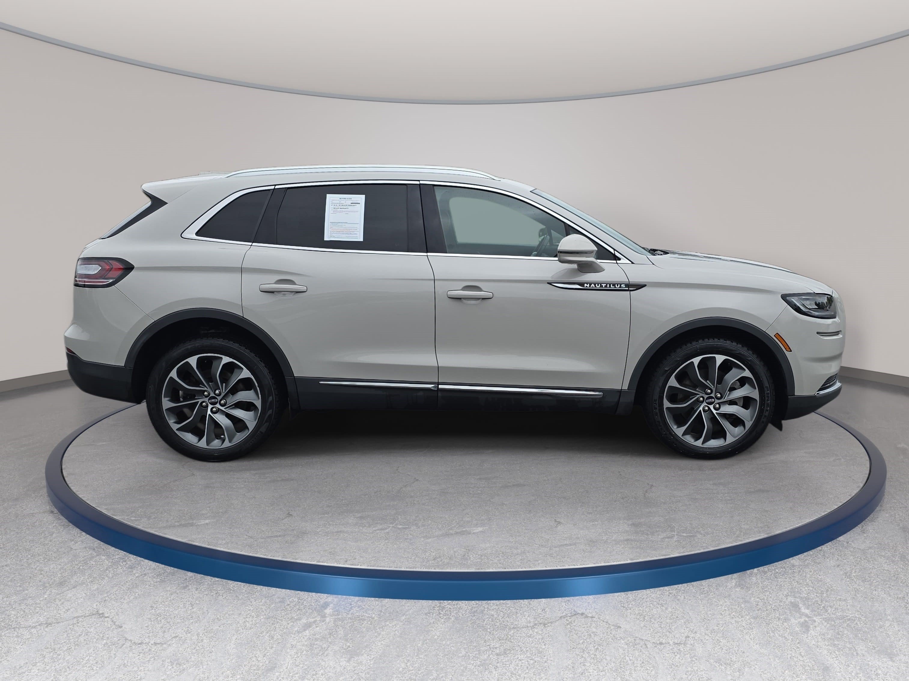 Certified 2023 Lincoln Nautilus Reserve AWD/4WD image 4