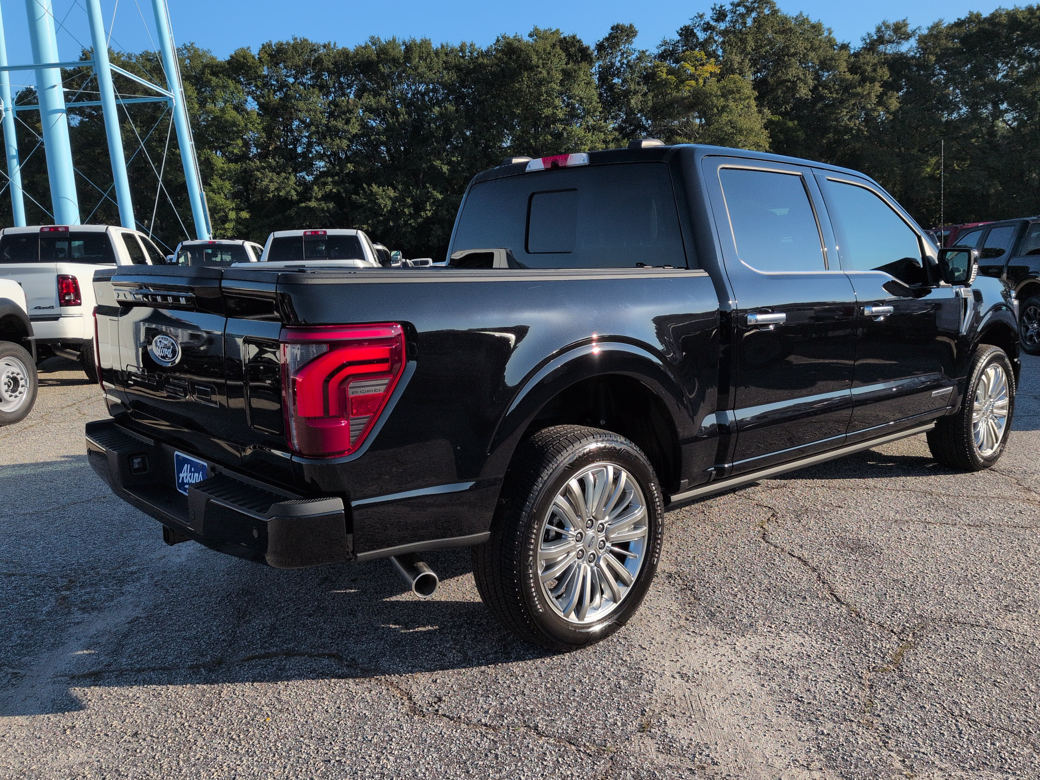 Used 2025 Ford F150 Platinum w/ Equipment Group 703A Plus AWD/4WD image 3