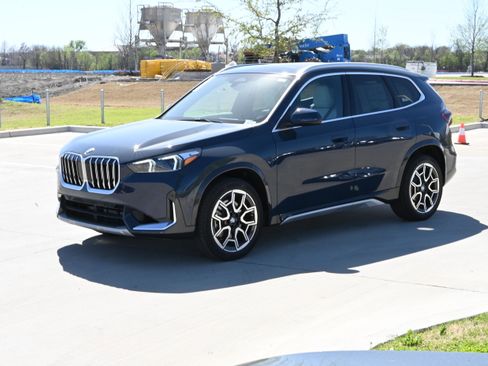 New 2026 BMW X1 xDrive28i w/ Convenience Package image 3