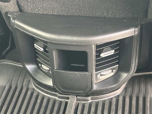 Used 2022 RAM 3500 Tradesman image 17