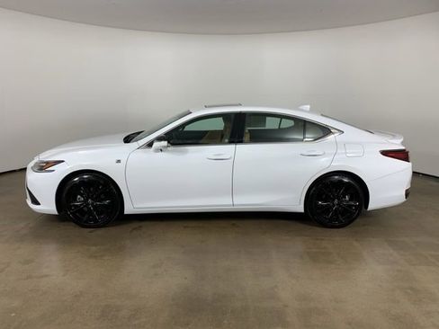 Used 2025 Lexus ES 300h F Sport w/ Accessory Package (Z2) FWD image 16