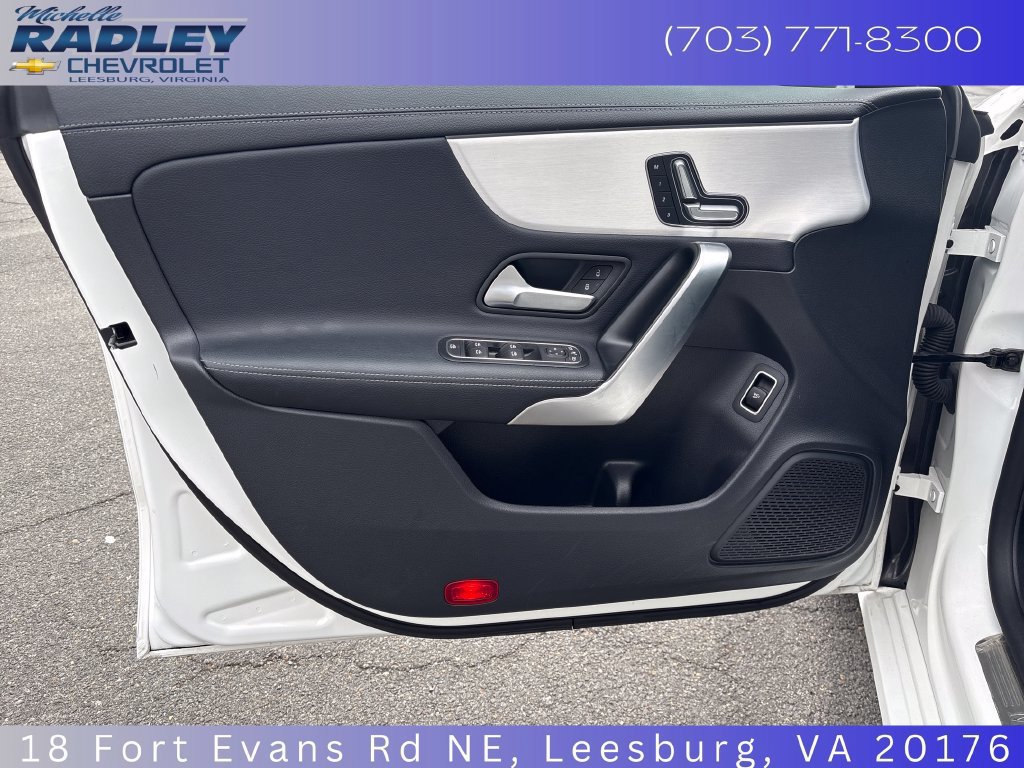 Used 2025 Mercedes-Benz CLA 250 image 12
