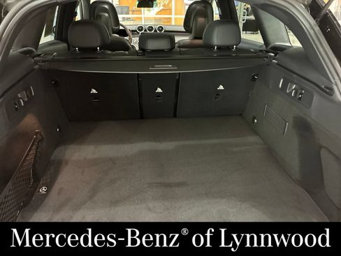 Used 2026 Mercedes-Benz GLC 300 4MATIC image 32