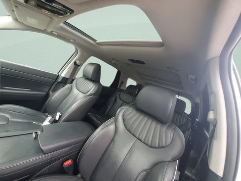 Used 2024 Hyundai Palisade Limited AWD/4WD image 27