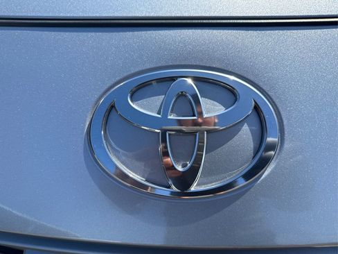 Used 2026 Toyota Prius Plug-In Hybrid w/ Limited Premium Package image 18