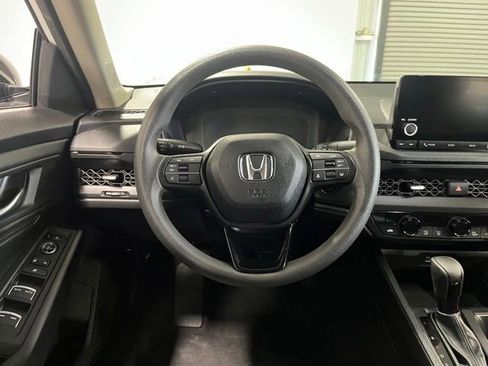Used 2025 Honda Accord SE image 21