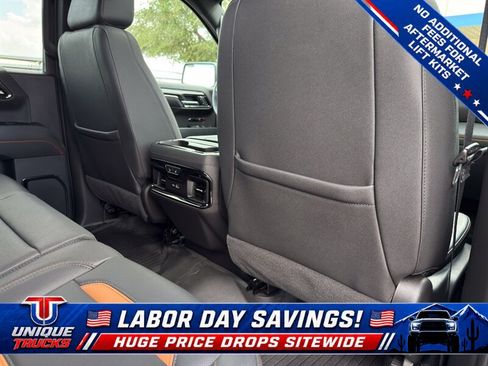 Used 2024 GMC Sierra 1500 AT4 w/ Technology Package AWD/4WD image 28