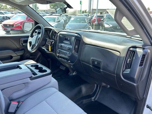 Used 2017 Chevrolet Silverado 1500 W/T w/ Chrome Bumper Package image 9