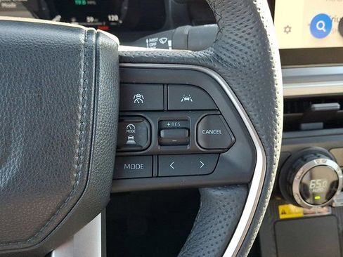 Used 2025 Toyota Tacoma TRD Off-Road w/ TRD Off Road Premium Package image 27