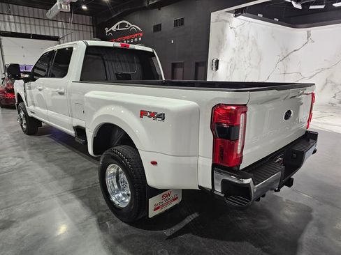Used 2024 Ford F350 Lariat w/ Lariat Ultimate Package AWD/4WD image 9